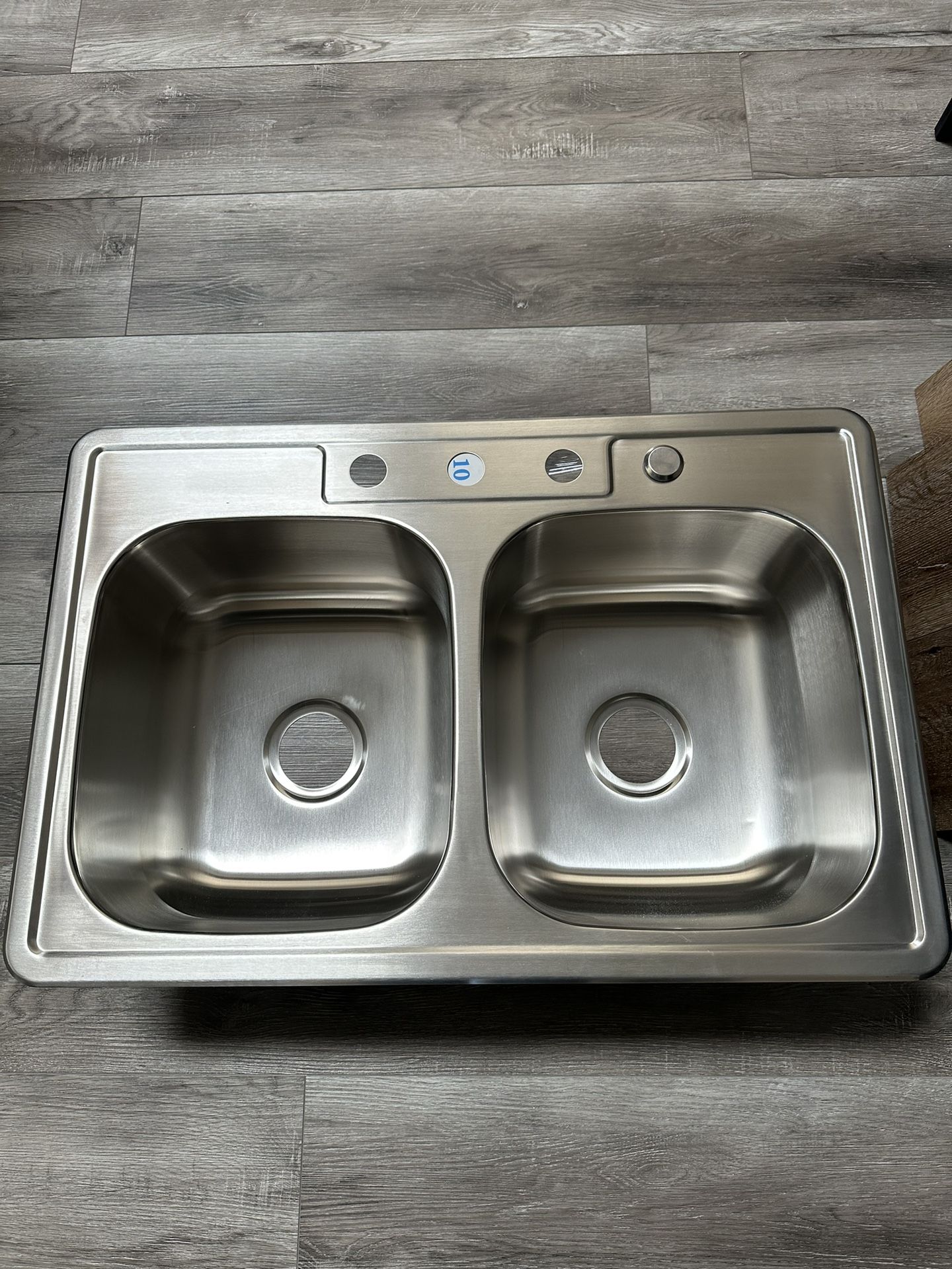 Kitchen Sink Stainless Steel Overt Mount 33”x22x9