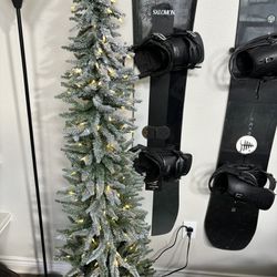 6’ Artificial Flocked Christmas Tree