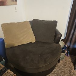 Swivel chair for sale