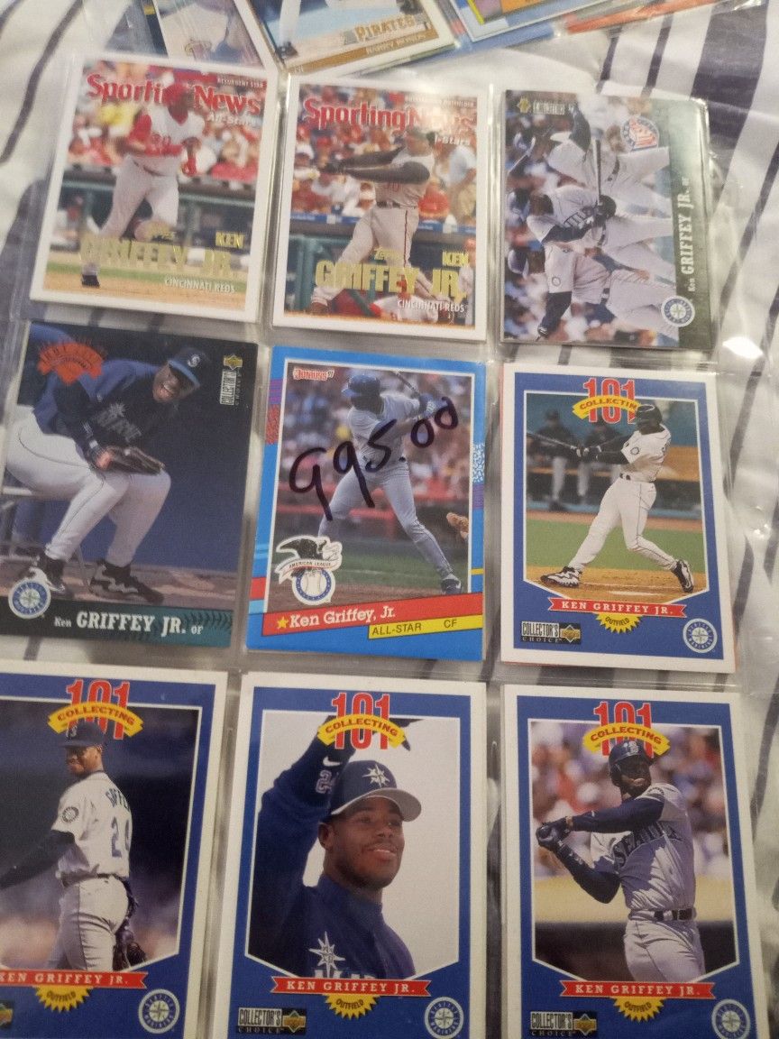 baseball,basketball and football cards ..the best bundle worth your money.