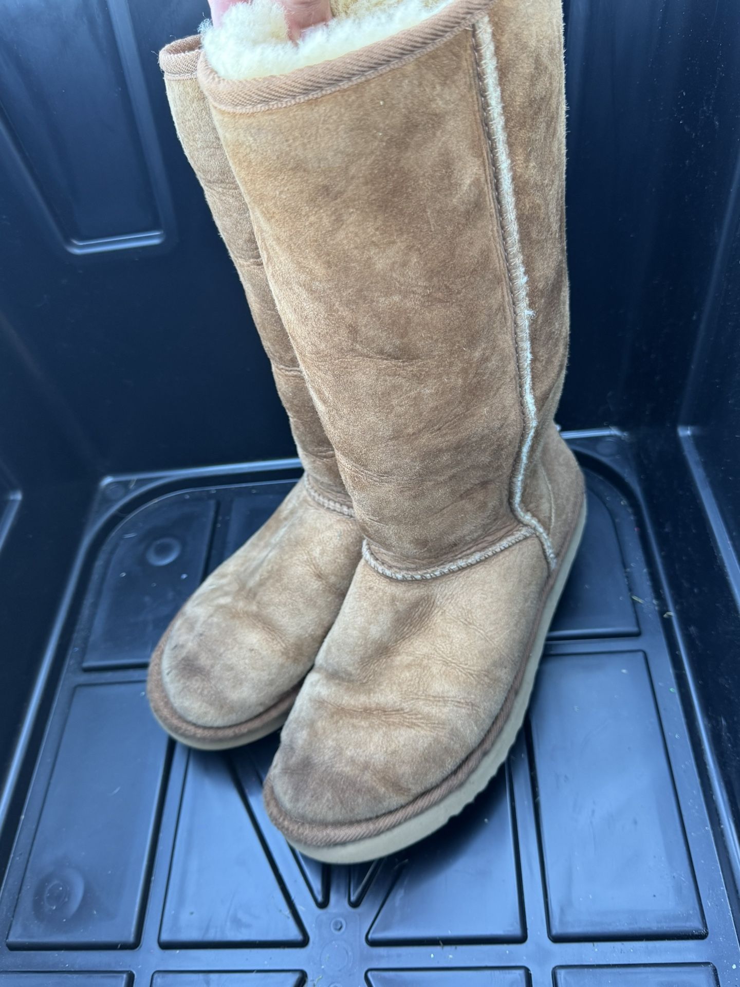 Women’s UGG Tall Boots 
