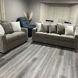 Brand New Elegant Nailhead Design Sofa Loveseat Set 