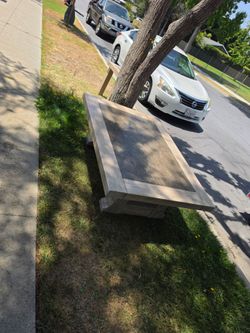 FREE!!!!! COFFEE TABLE