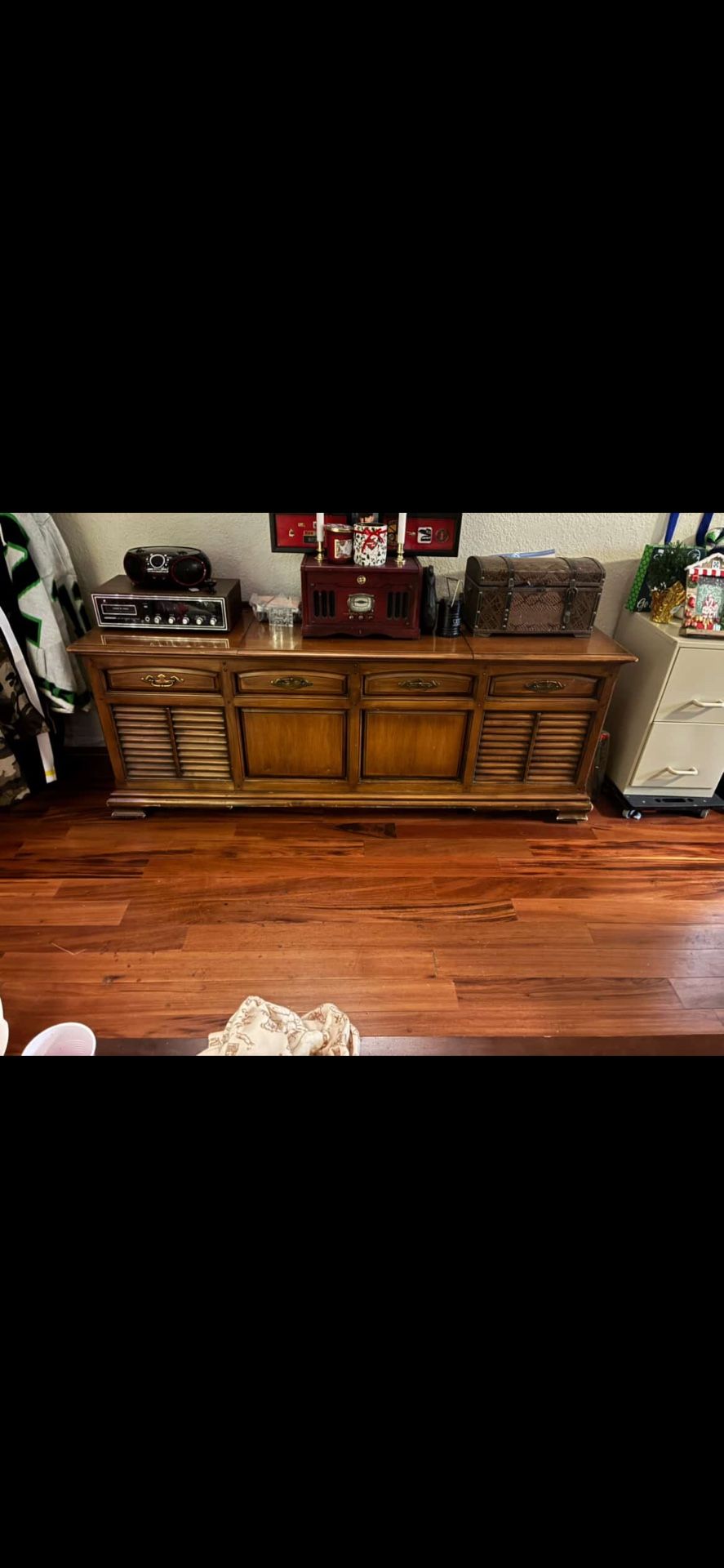 Vintage Solid Wood Stereo Console / Credenza – Mid-Century Style