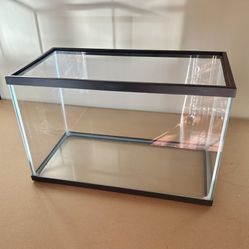 Glass Aquarium 5.5 Gallons Fish Tank