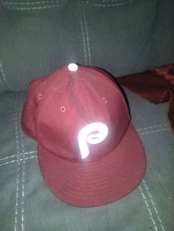 Fitted new era Phillies hat worn twice