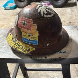 Fiber Glass Hard Hat 