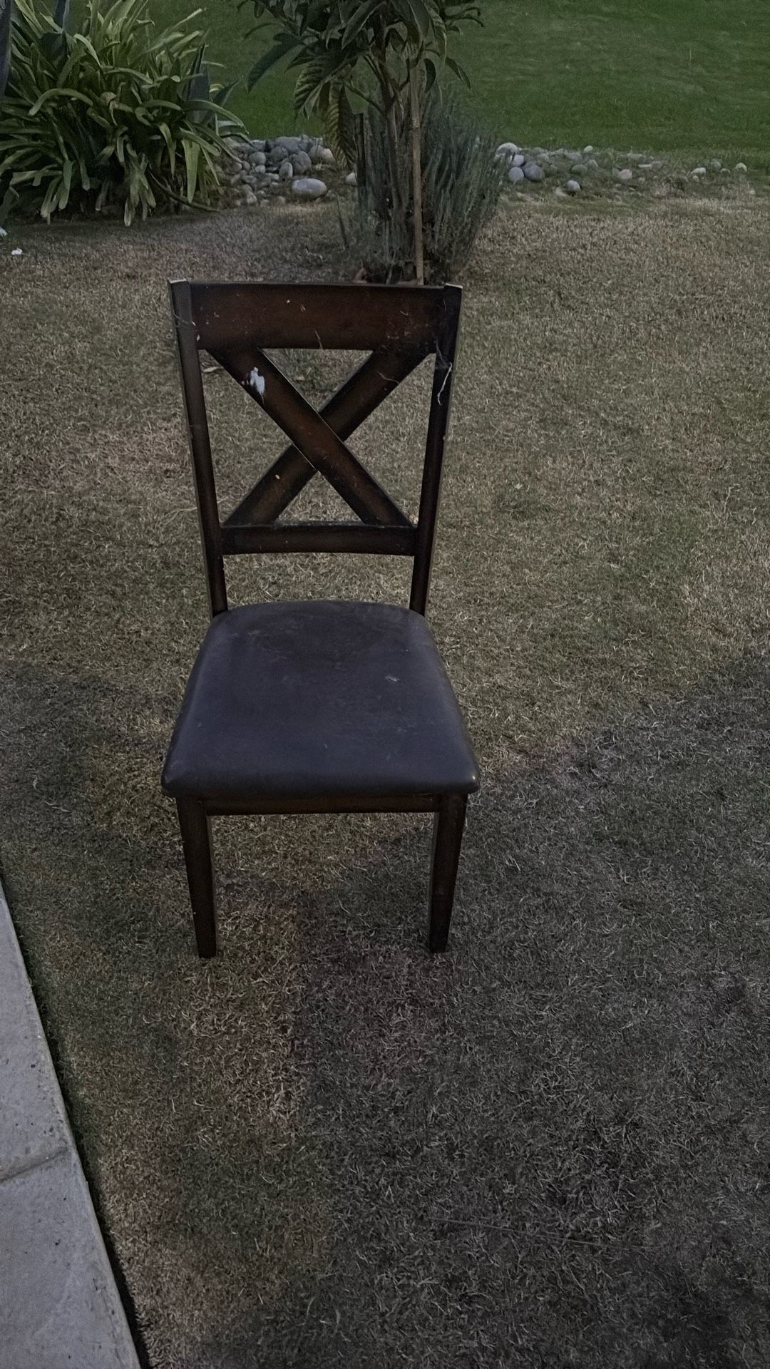 Free 6 Chairs