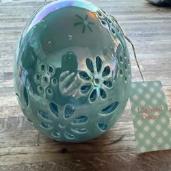 New Beautiful Glass Easter Lighted Egg Decor (Batteries Not included) $5