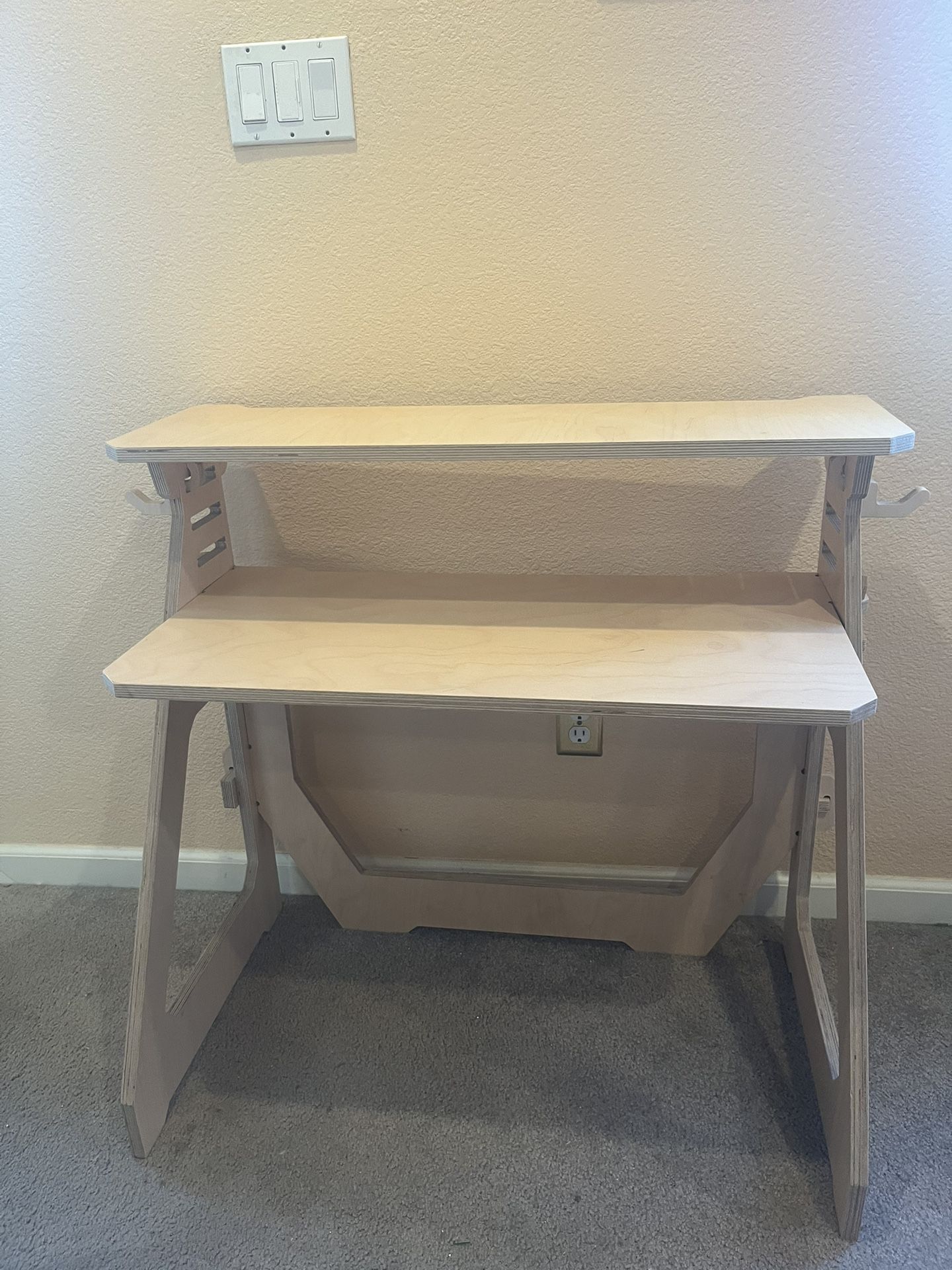 WFH Sitting Desk