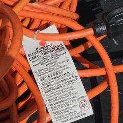 100'Feet Electric Extension Cord In Grate Working Condition 