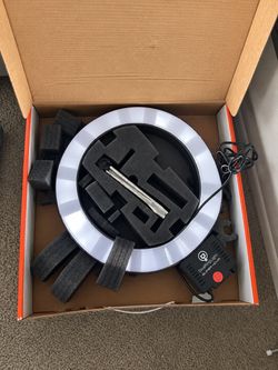 DivaRingLight Super Nova 18" Ring Light with Stand — Brand New in Box