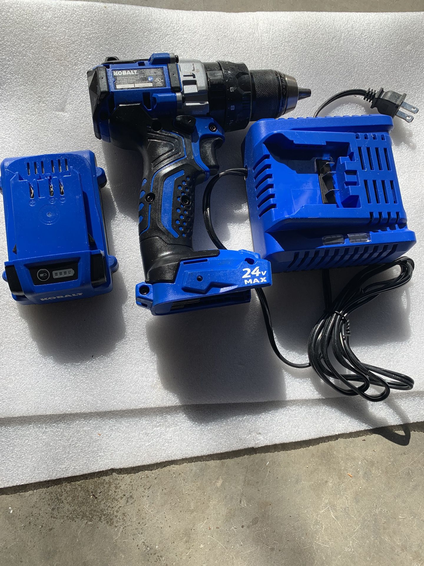 Kobalt XTR 1/2-in 24-volt Variable Brushless Cordless Hammer Drill (1-Battery and Charger Included
