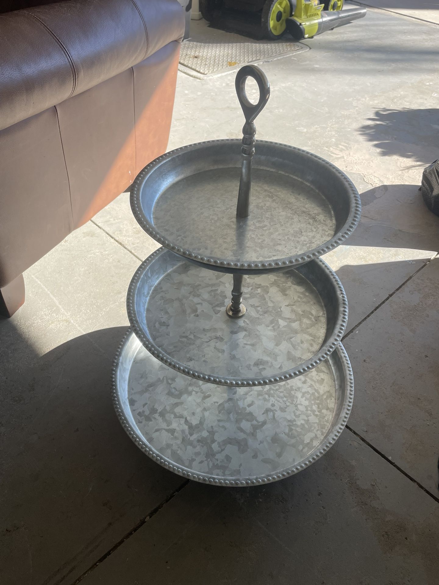 3-Tiered Metal Food Display