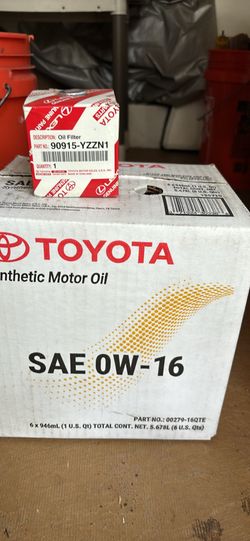 Brand New, Unopened 6 Quart Case Of Oil And Filter
