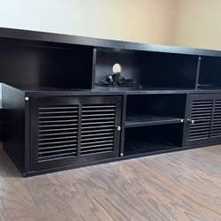 TV Stand / Entertainment Center