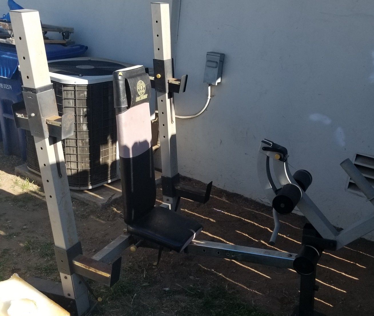 Gold's gym gb 2025 2000 weight bench
