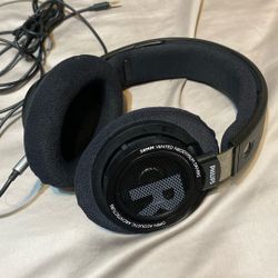 Philips SHP9500 HiFi Precision Stereo Over the Ear Headphones Black Open Back
