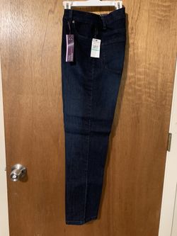 NEW  w/tags  Dark Blue  Slimming Jean
