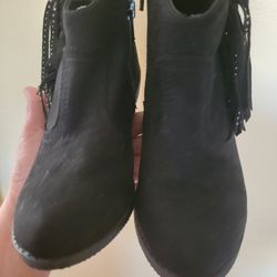 toldder girl boot size 1 