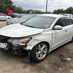 2013 Nissan Altima 2.5L For Parts