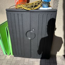 Keter Outdoor Storage Cabinet - Weather Resistant