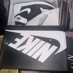 Retro Jordan 1 “ Black & White” Size 9.5 Mens