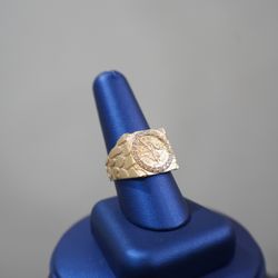 Anillo Centenario De 14 Kilates Size 10,5
