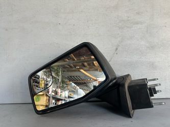 2019 - 2023 GMC SIERRA 1500 / CHEVY SILVERADO 1500 LEFT DRIVER SIDE MIRROR OEM
