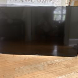 Sony 60” 4K Smart TV With Wall Mount READ BIO