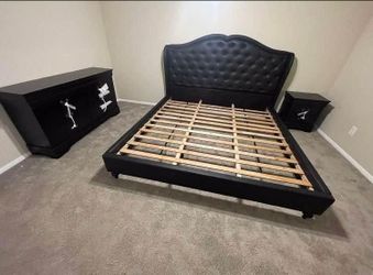 BRAND NEW ALL BLACK ROYAL WING BACK BEDROOM SET! KING $975! QUEEN $875!