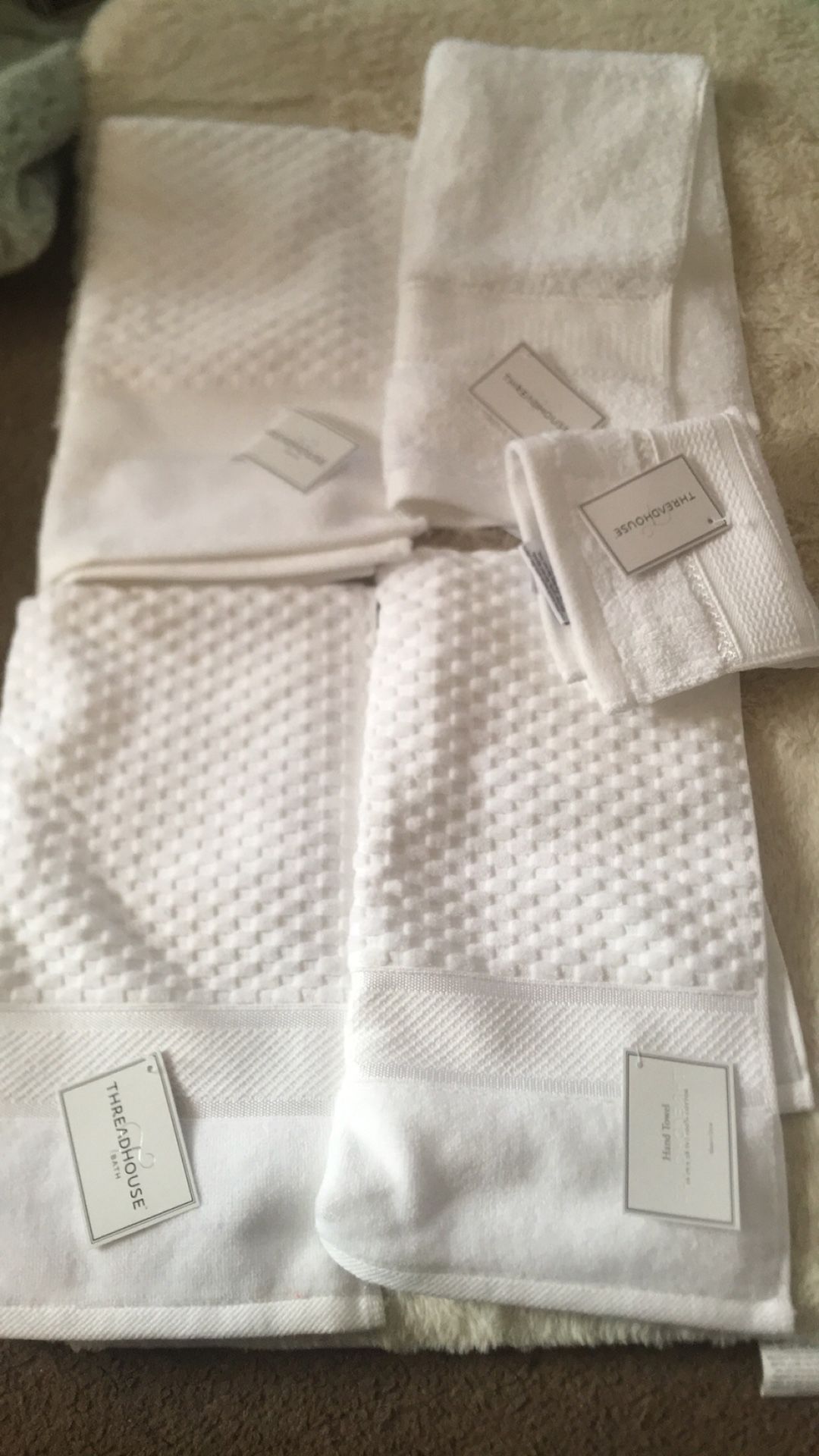 Lacoste Bath Towel 100% Cotton 30x 52 Embroidered Logo for Sale in  Glendora, CA - OfferUp