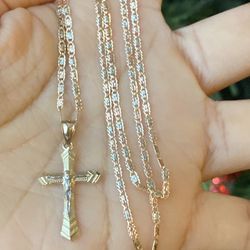 Cadena De 3 Oros Con Cruz De 22 “ 14 Kt 