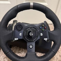 Logitech G920 Racing Wheel