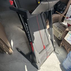 Advenor Treadmill