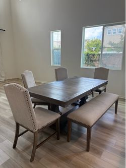 Ashley Dining Table Set — Extendable Table, 4 Upholstered Chairs & Bench !Party Size!