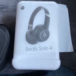 Beats Solo 4