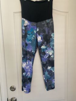 Maternity Active leggings Size M