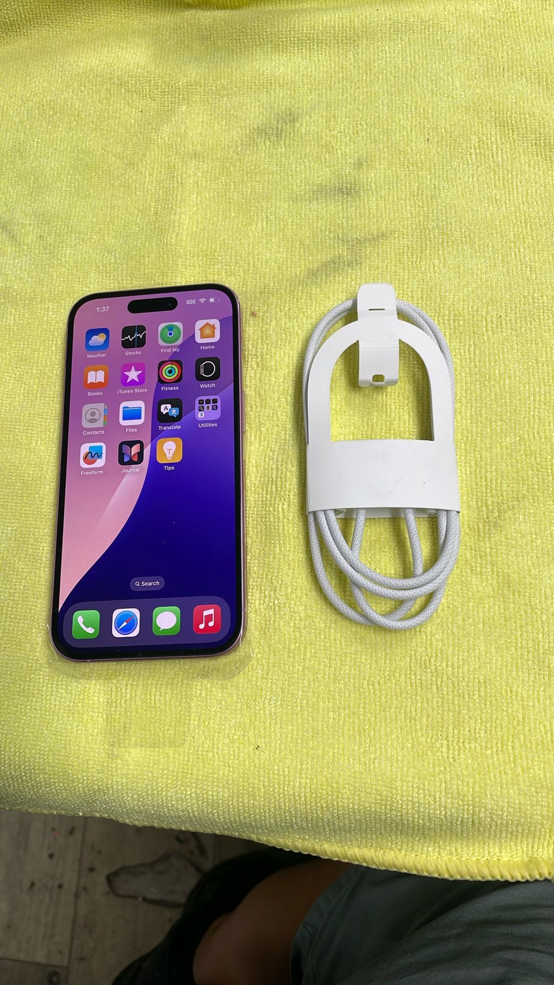 iPhone 16 128gb Unlocked $600