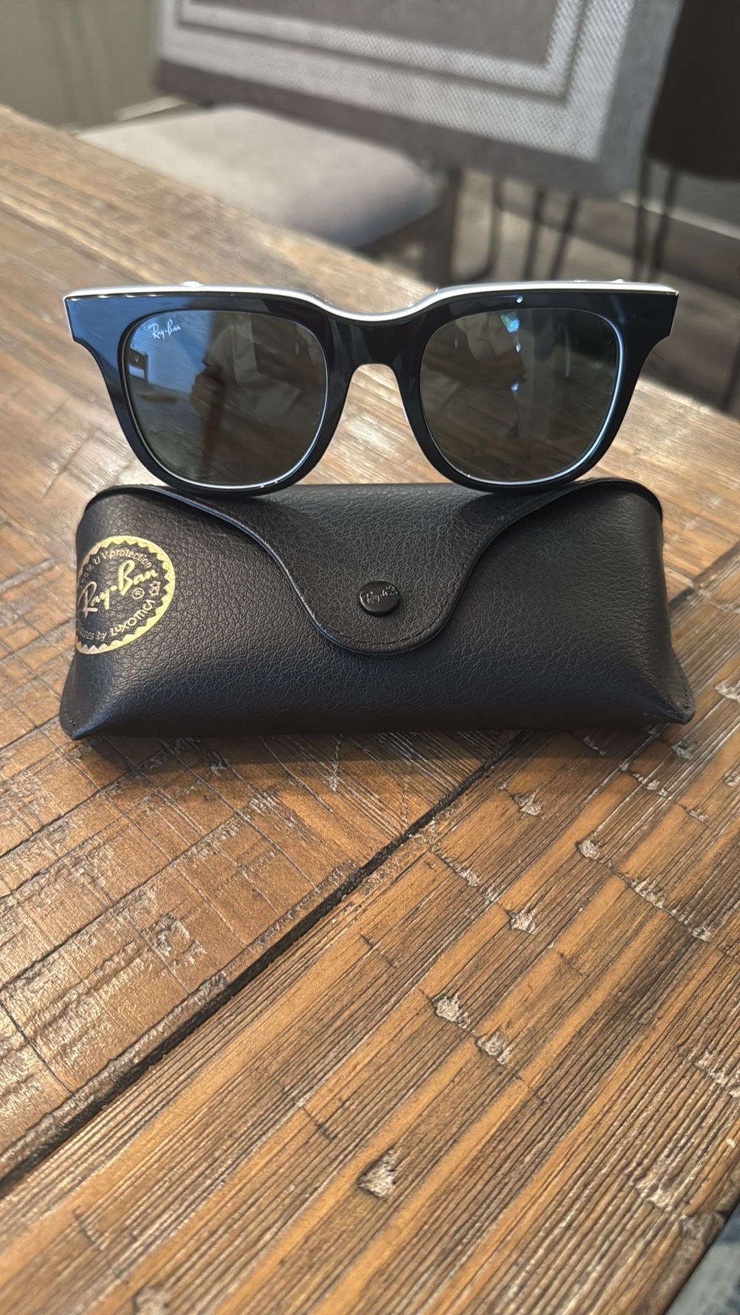 Women’s Ray-Ban Sunglasses