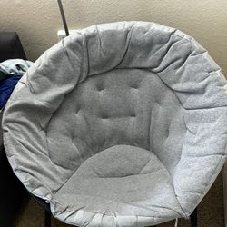 Saucer chair