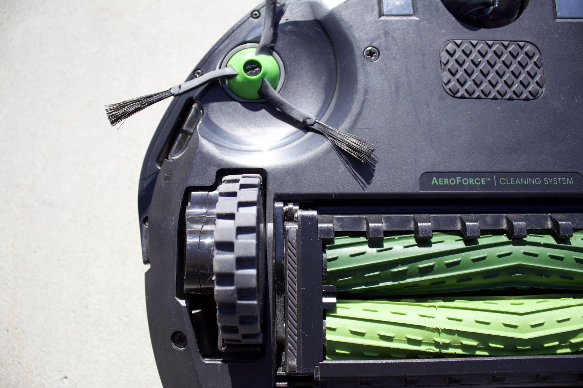 iRobot Roomba i2 Wi-Fi Connected Robot Vacuum