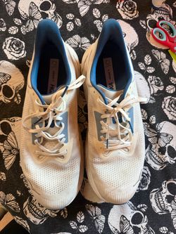 HOKA  SIZE 12