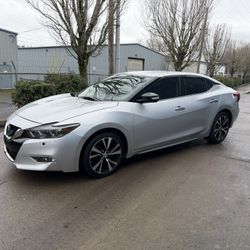 2018 Nissan Maxima SV 