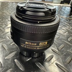 Nikon 35mm Lens