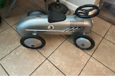 Antique tin car $40 great collection