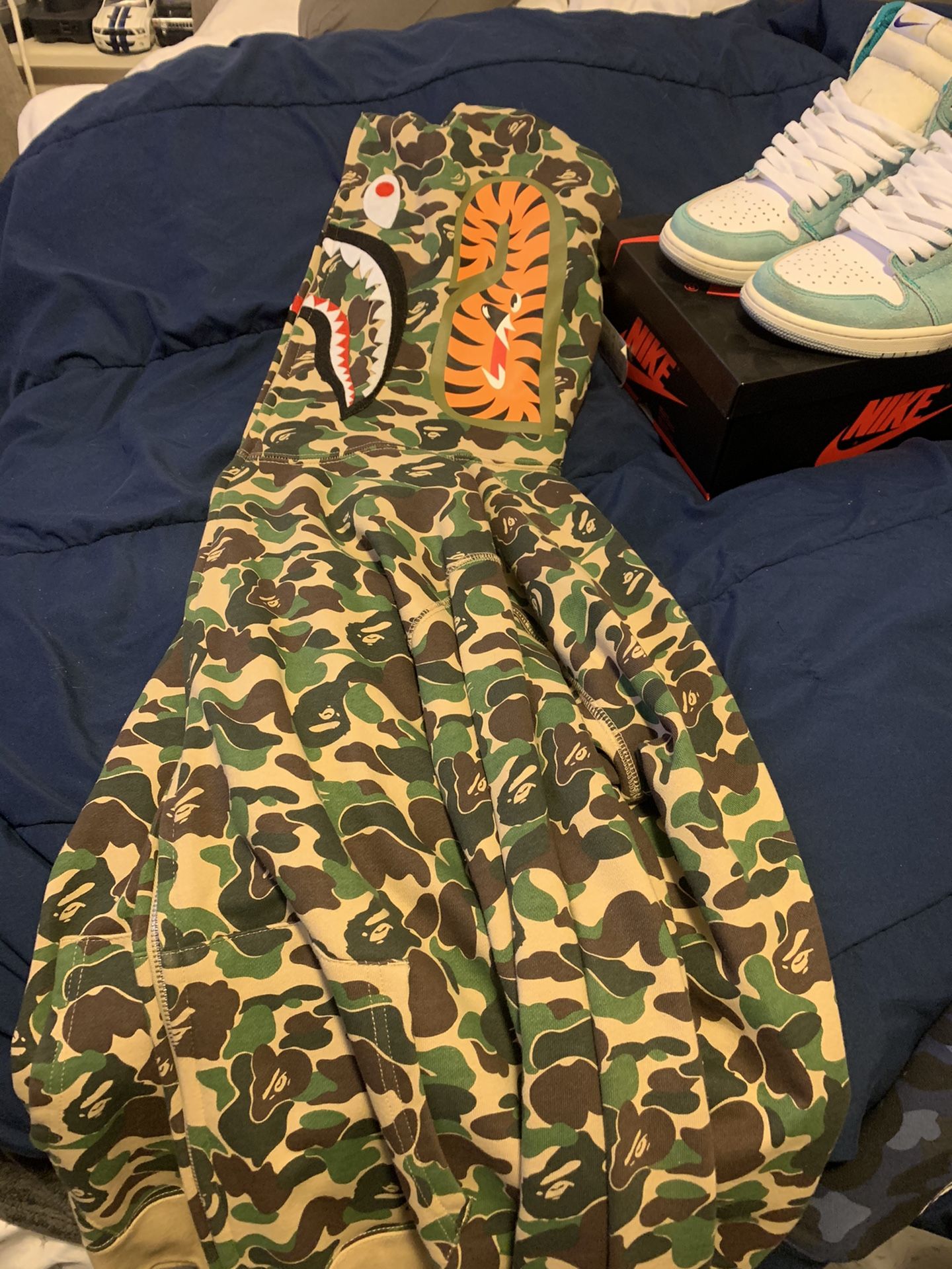 BAPE Hoodie XL