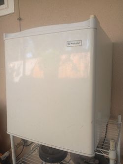 Small refrigerator