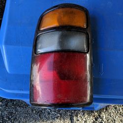 2005 GMC Denali Tail Light Driver Side