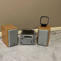 Panasonic CD Stereo System SA-PM03